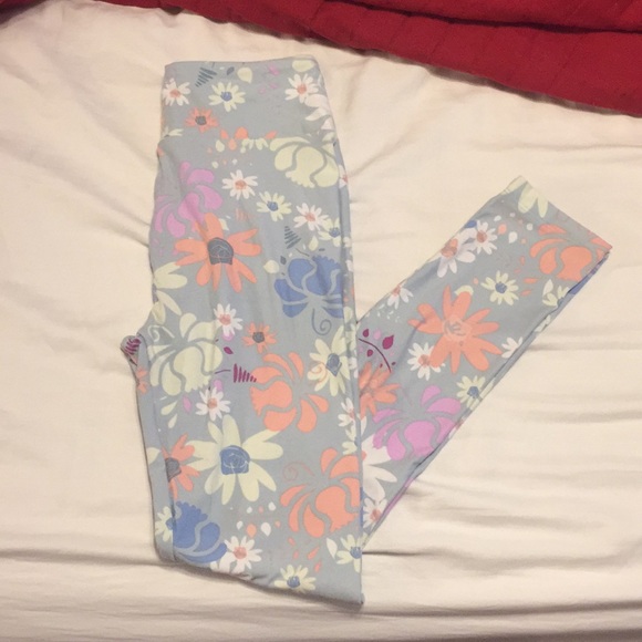 LuLaRoe Pants - LulaRoe One Size Leggings